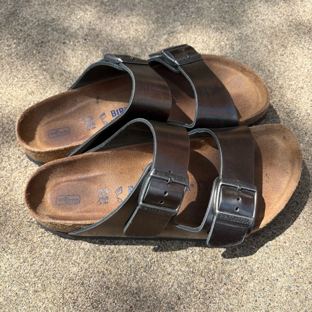 Birkenstock Arizona Soft Footbed Leather Metallic Silver size 39 women's 8-8.5